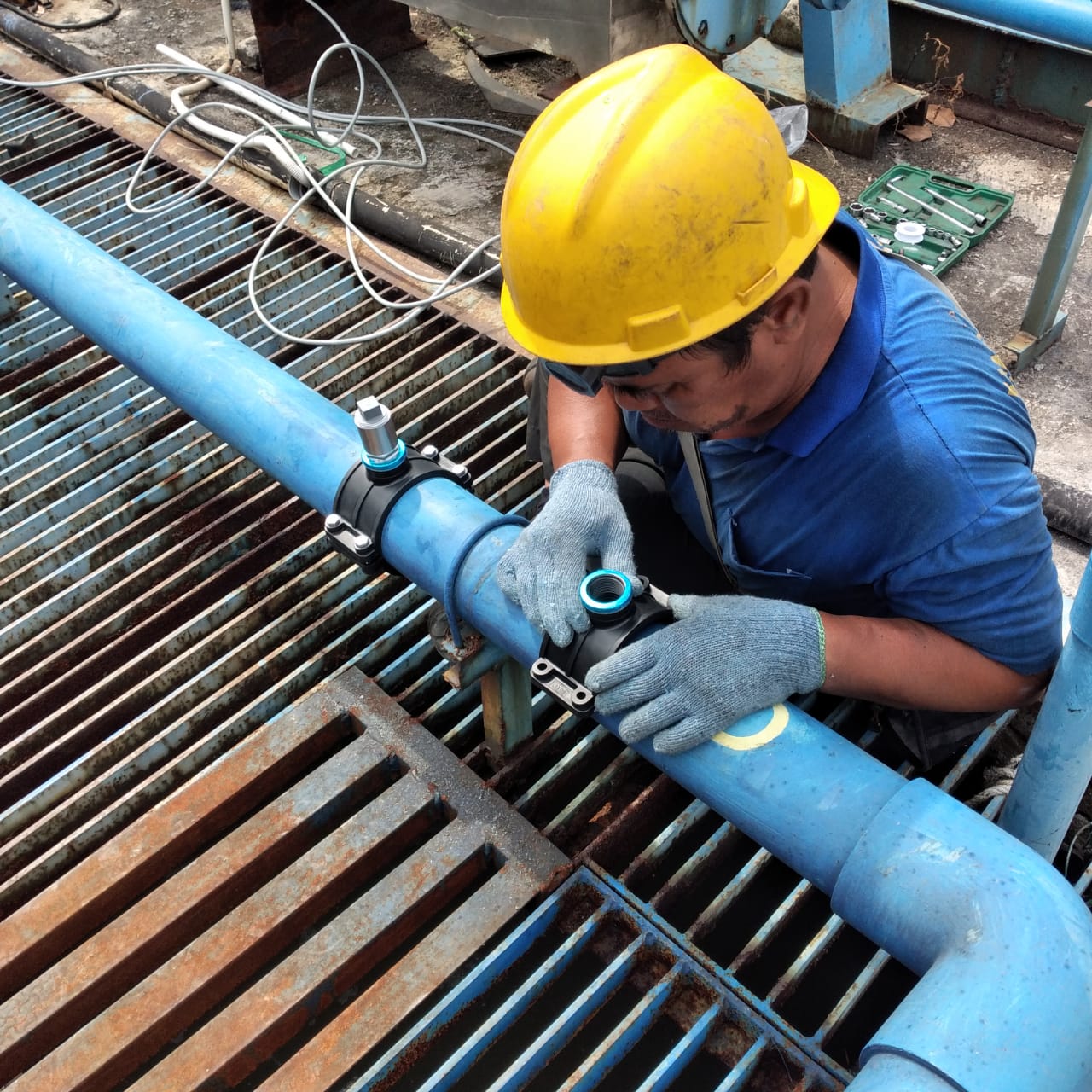 Pipe connections and SCADA sensor connector work